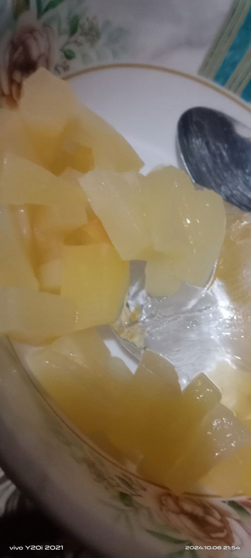 38 weeks and 1 day. Kaen ng pineapple tidbits baka sakaling mag labor na😅