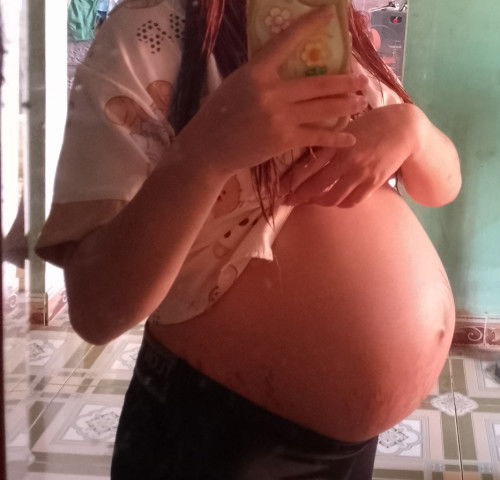 Các mom cho hỏi như này là bụng đã tụt xuống chưa ạ