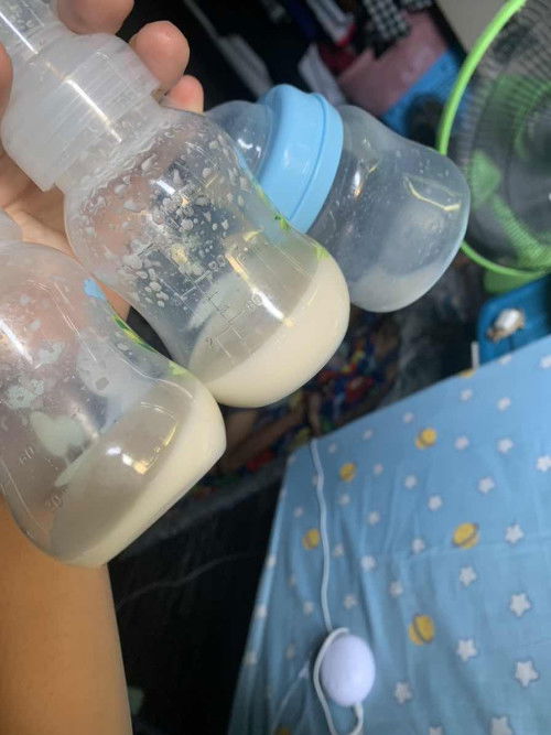 สอบถามแม่ๆหน่อยค่ะ