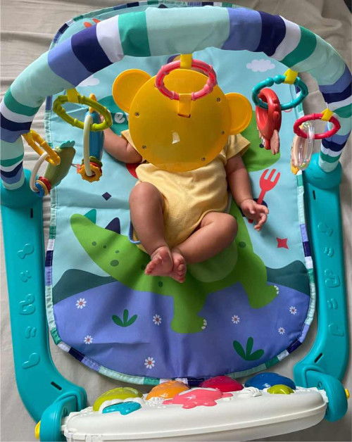 Hibah mainan bayi bekas