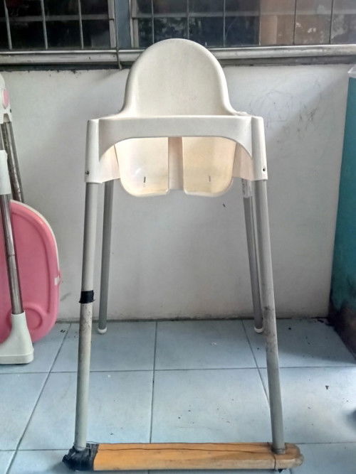 ส่งต่อโต๊ะกินข้าวเด็ก