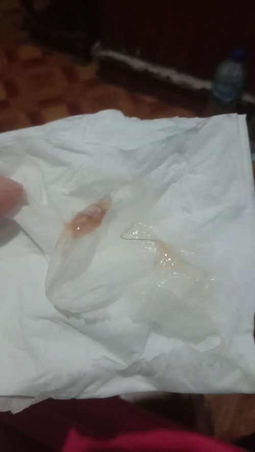 keputihan warna coklat