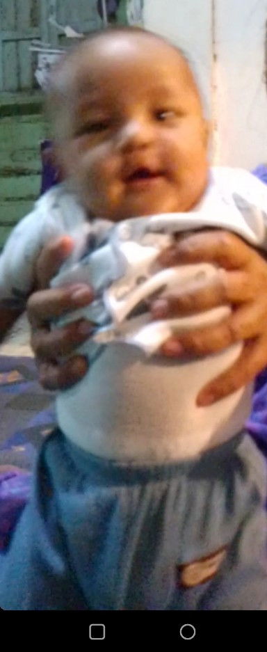 Adakah bayi nya sama???😐