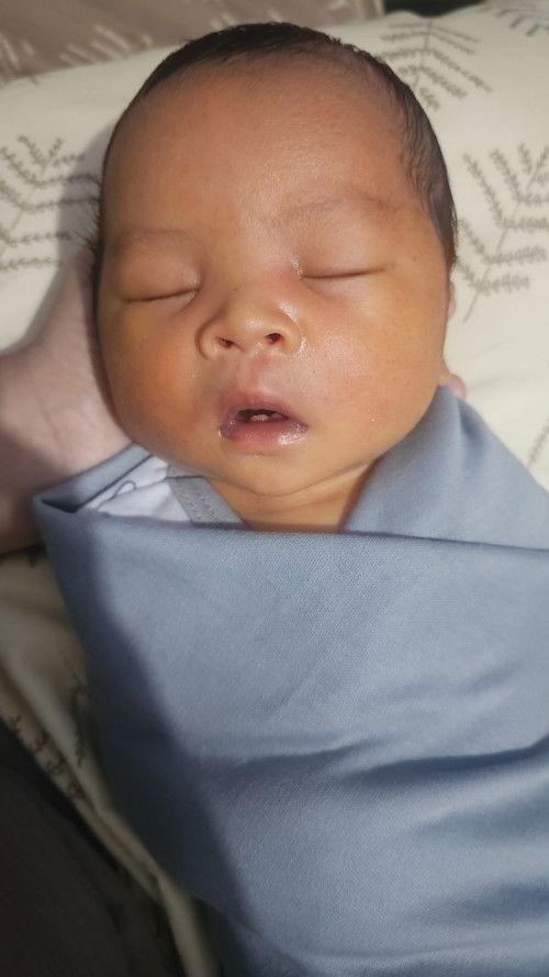 Newborn sudah tumbuh gigi