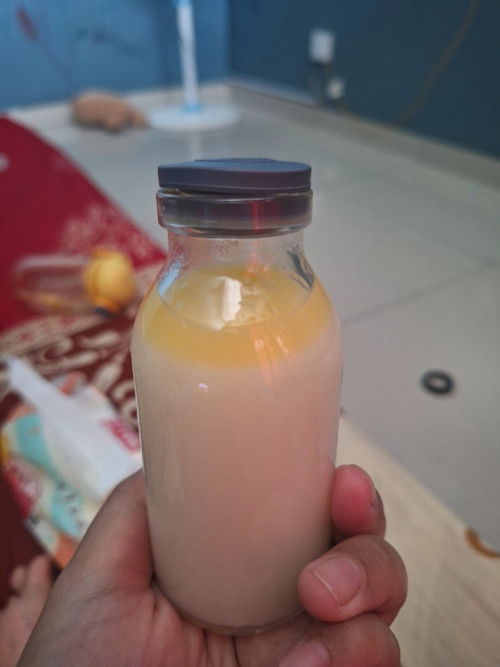 Mam mau nanya asi setelah di cairin dan di anget begini masih boleh di minum kan?? (Asi dri freezer)