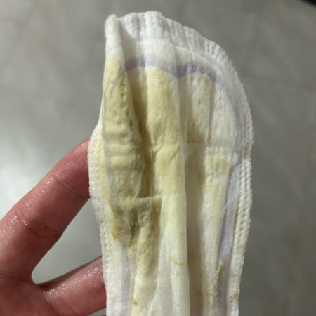 Keputihan warna kehijauan
