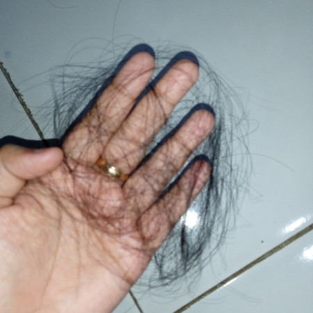 BUMIL TM 2 ADA YANG GINI JUGA GAK YA??
SETIAP SISIRAN PASTI RAMBUT RONTOKNYA BANYAK