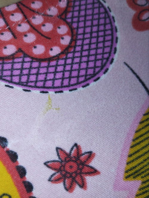 Hello ask ko lang naglungad po kasi si baby tapos may yellow na kasma