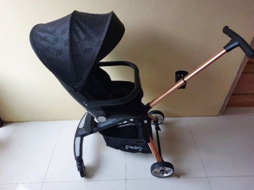 Preloved stroller pacific LW 938
