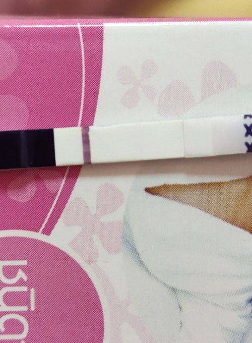 ตรวจครรภ์ ขึ้น 2 ขีดจางมาก ท้องมั้ยคะ