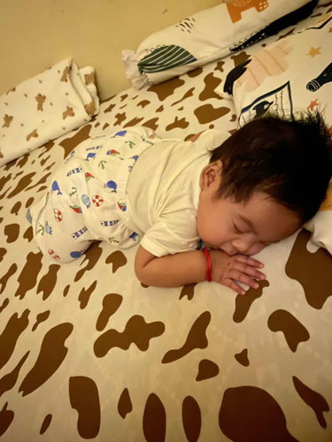 Nakadapa matulog