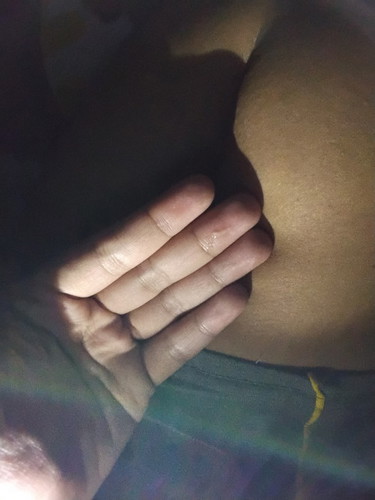 ท้อง13+4แต่วันนี้มันเเปลกมากๆคือมีแบบนี้ออกมา และ ปวดท้องน้อยแบบหน่วงๆ แบบนี้อันตรายไหมค่ะ