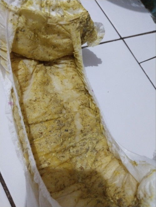 mau tanya bun, pup anak saya kaya gini kira2 knp yah, 
mohon dibantu