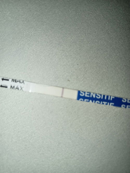 Ini hasil, tespek aku bund semoga ak cepat garis 2 yaa🫶
Biar legah hati aku , positif atau negatf