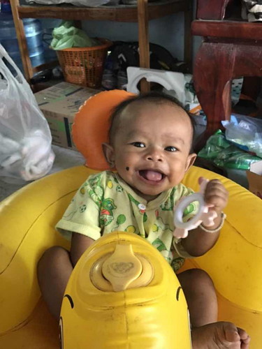 ตอนนี้ลูก6เดือนยังไม่นั่งปกติมั้ย