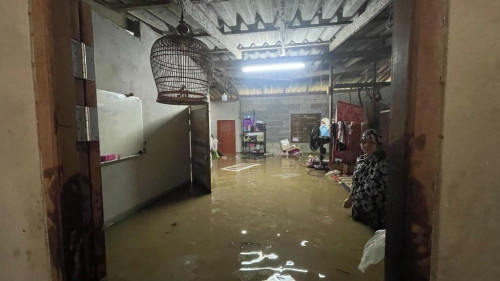 สวัสดีค่ะแม่ๆ โพสต์นี้แม่จะขอบริจาคที่นอนที่ไม่ใช้แล้วค่ะ บ้านพึ่งโดนน้ำท่วมมาค่ะ🥹🥹