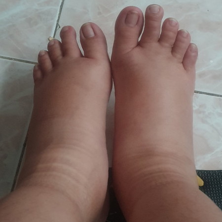Manas na mga paa