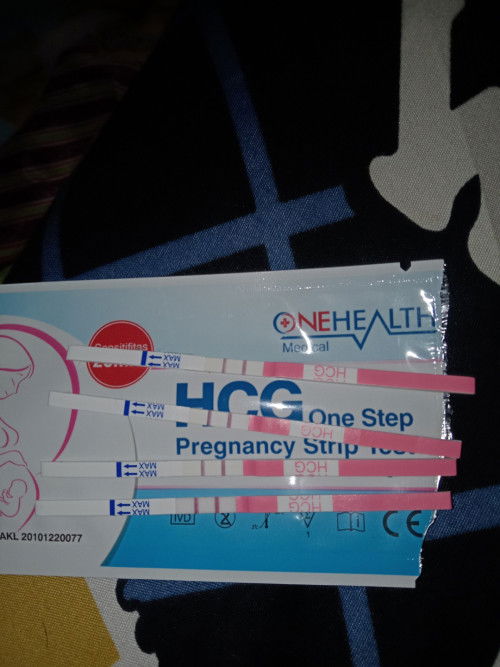 maaf mau tanya saya hpht tgl 20 nov,terus saya cek kemarin tgl 25 Sampai 5x tespek positif semua