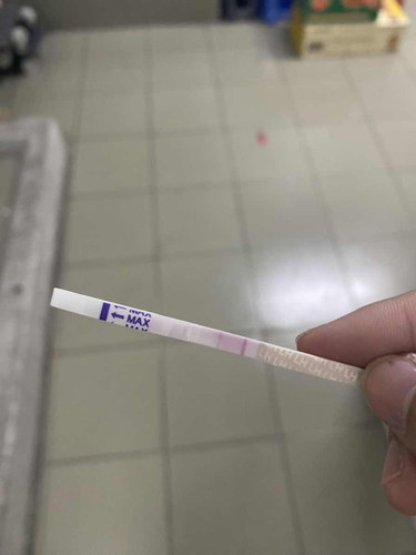 สอบถามหน่อยค่ะ ปจด เรามา ประมาน7-8วันแล้วก็หยุด แล้วก็มีมาอีกกระปิป
กระปรอย พอตรวจแล้วขึ้น2ขีดแบบนี้ท้องไหมค่ะ
