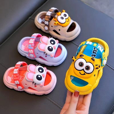 Sandal comel