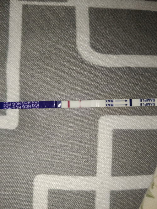 Positive na po kaya ito? Cheap na strip lang ang gamit ko. 11 DPT