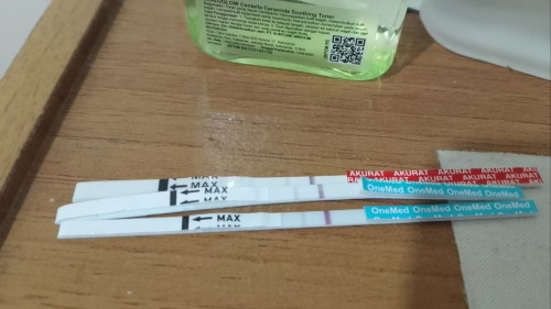 Maaf sebelumnya saya mau tanya kalau kaya gini positif ga saya trakhir hed 19 Desember