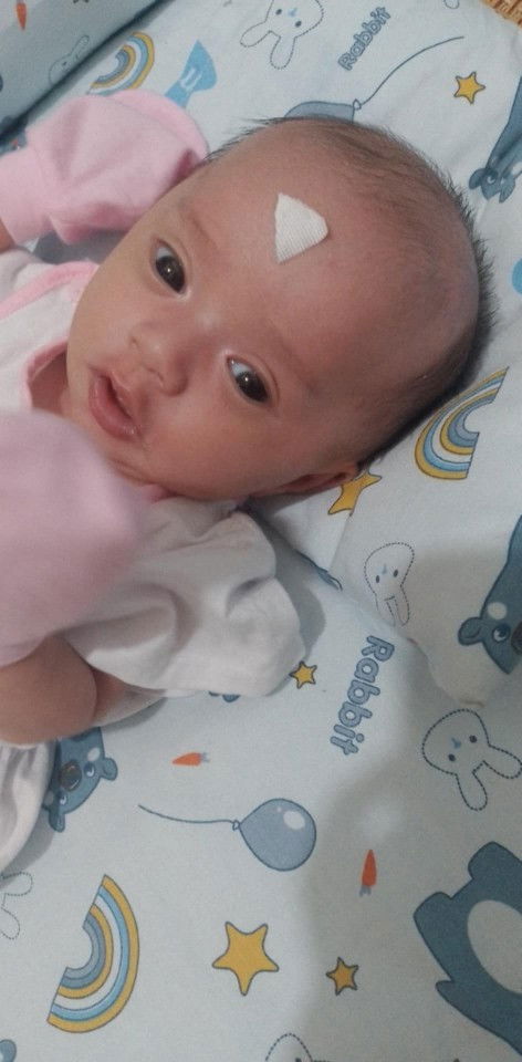 Bé khoản bao nhiu tháng thì cho ăn dặm ạ