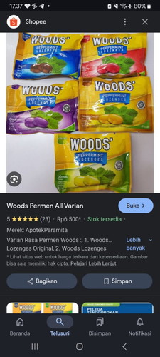 Makan permen woods
