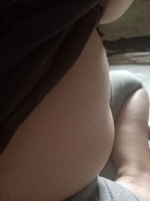 hamil 6 bln perut kecil