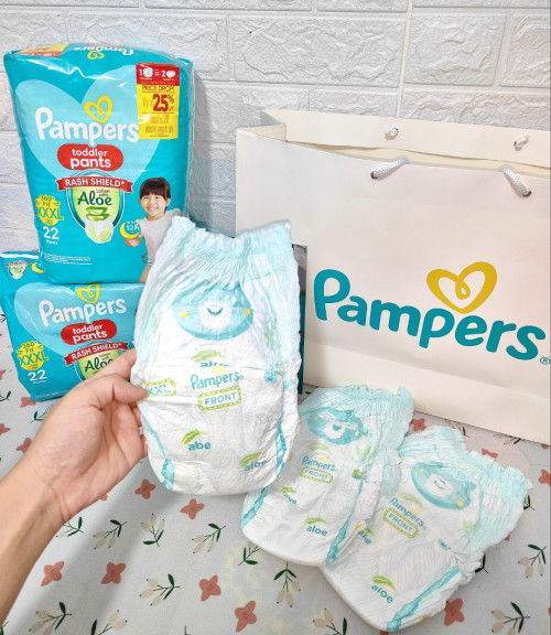Have you tried Pampers mga Mommies and Daddies sa baby nyo?