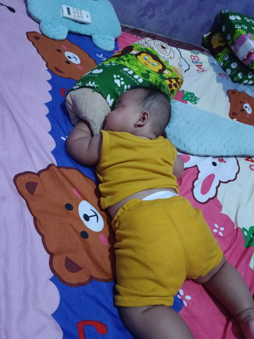 Bayi tengkurap saat tdr