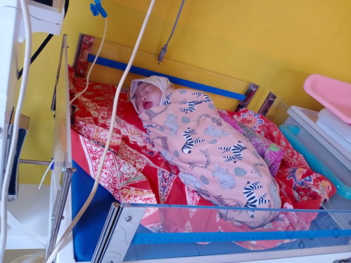 Baby boyku sudah lahir siang tadi. Padahal Hpl 12 Maret... Semoga bunda bunda yang lain menyusul yah