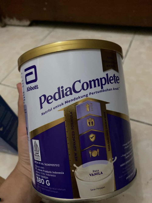 Ada yang pake susu pediacomplete?