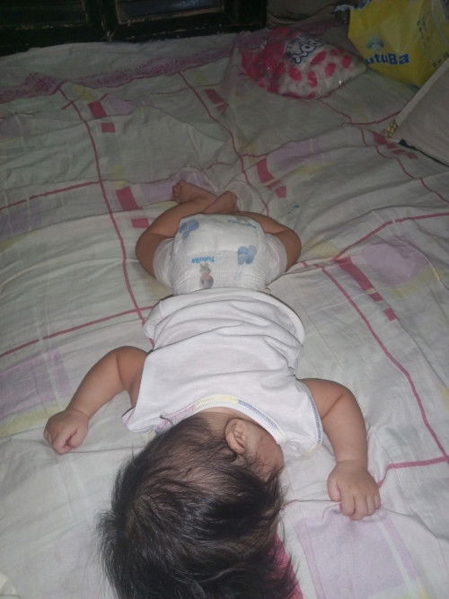Nakadapa matulog 4 months