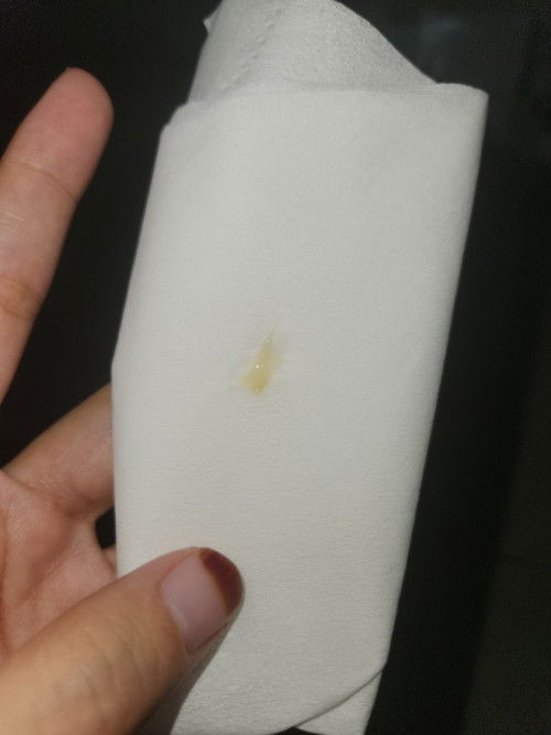 Keputihan Warna kuning