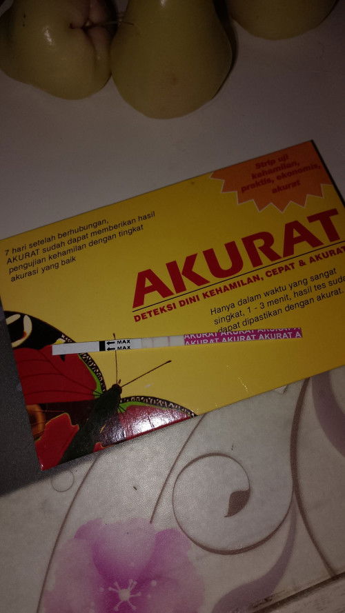 Bunda mau tanya ni. Ini bener positif kah. Aku smpe tespek berkali2 sangking ga yakin takut kecewa🥹