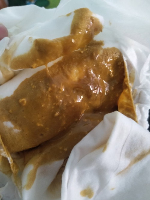 น้องคลอดได้5วันวันนี้มีอาการถ่ายบ่อยเป็นแบบนี้ปกติมั้ยค่ะสอบถามหน่อยค่ะให้ดินนมแม่สลับกับนมผงค่ะ