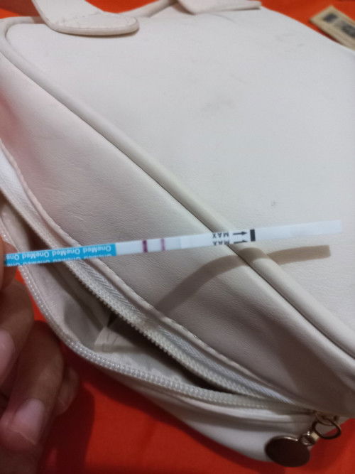 Tespek positif Hpht 22 April 2025 KAKI SELALU DINGIN, DINGIN BANGET SEPERTI ES !