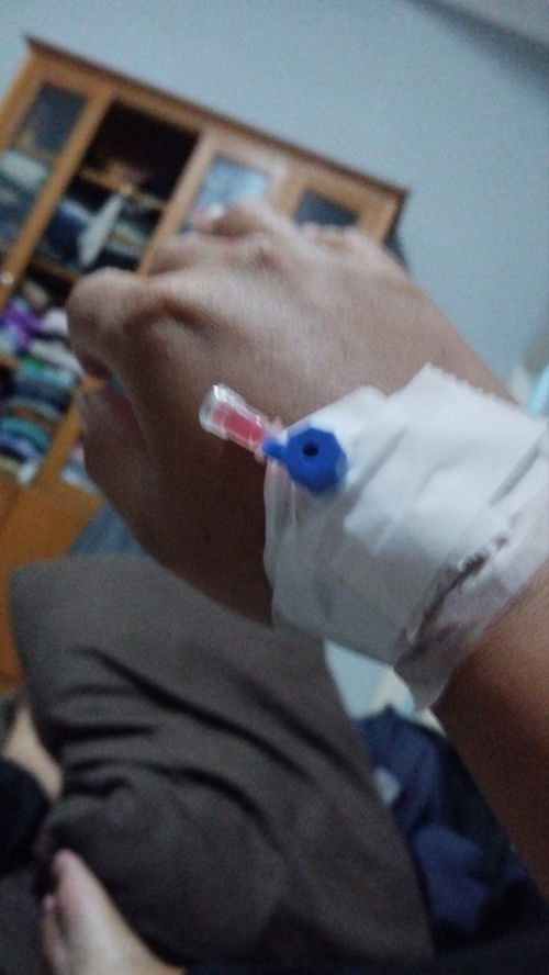 Sudah pembukaan 1 , belum cukup umur akhirnya suntik penguat paru bayi