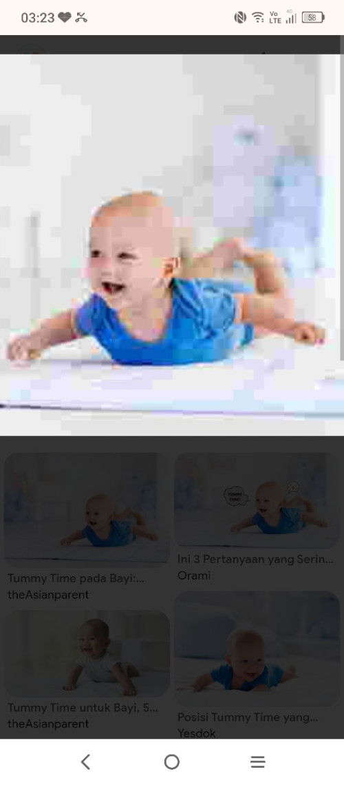 Bayi 4 bln kakinya selalu  mengangkat  saat tengkurep untuk tummy time