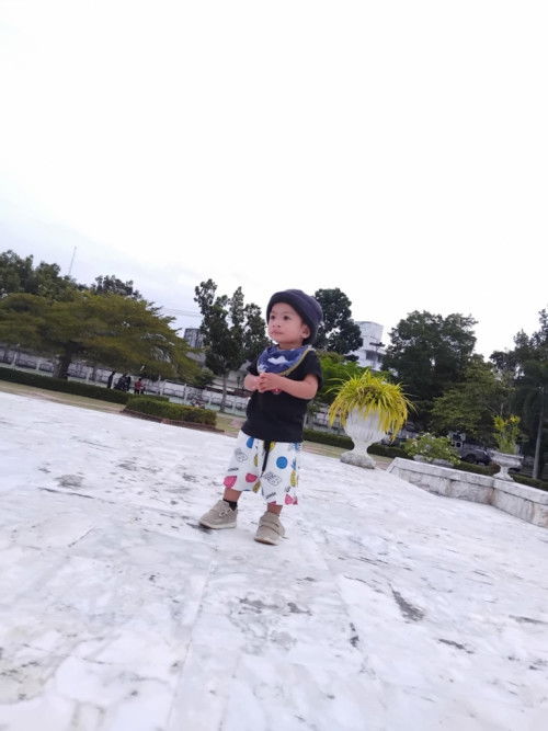 ลูกตัวจิ๋ว
ถึงจะจิ๋วเเต่ก็เเจ๋ว
เเม่ๆเคยเจอคนประเภทนี้กันมั้ย รับมือยังไงกันบ้าง