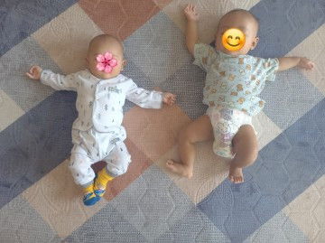 Bayi 3 bulan dan 7 bulan