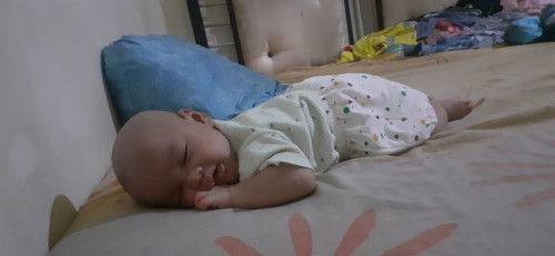 Bayi tidur tengkurap