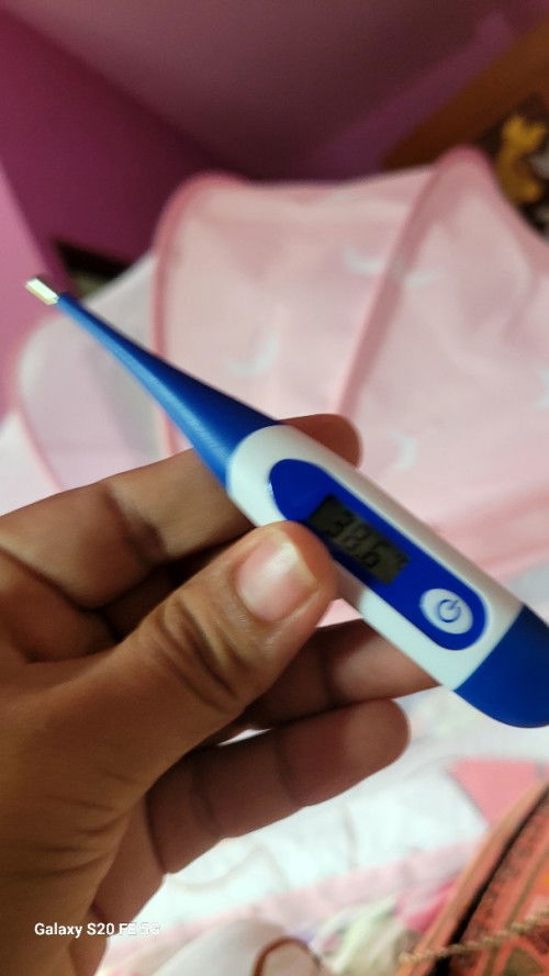 สอบถามให้แม่ค่ะ น้องพึ่งคลอดได้ 14 วัน แต่คุณแม่ดันเป็นไข้ แบบนี้ให้น้องเข้าเต้าได้ไหมคะ