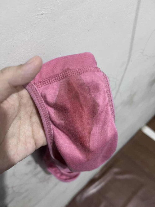 Apakah normal hamil 5 bulan keluar darah?
