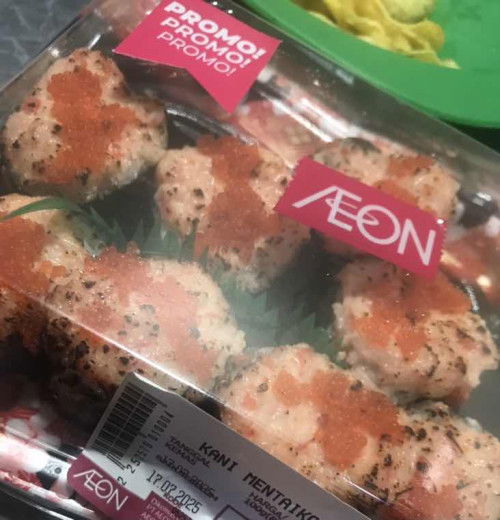 Makan sushi boleh gak?