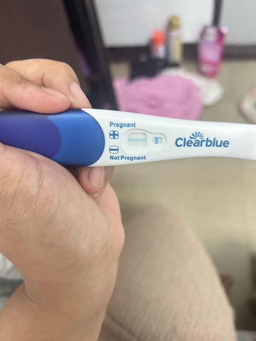 ปจม แต่ตรวจขึ้น2ขีดจางๆ มีโอกาสท้องไหมค่ะ
