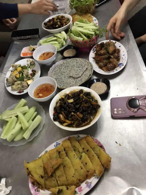 Canh bé trai