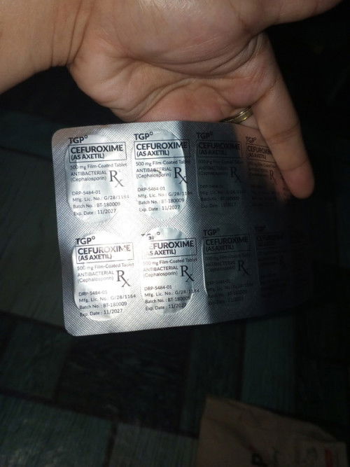 Niresetahan ako ng OB ko ng antibiotic for UTI safe naman daw po ito sa buntis . 8-12 Pus/cells ko