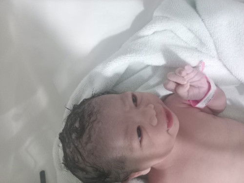 Alhamdulillah Telah lahir putri kami Qaireen Shayla Azzahra